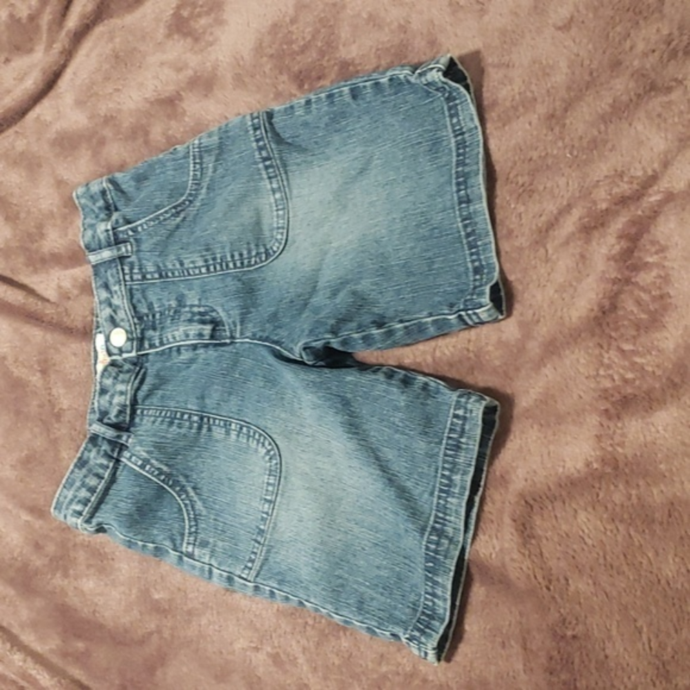 Circo brand jean shorts size 6/6X‎